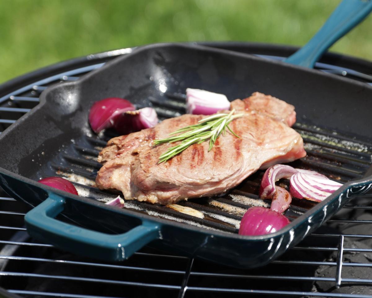 Grilled Rib-Eye Steak mit Bratkartoffeln