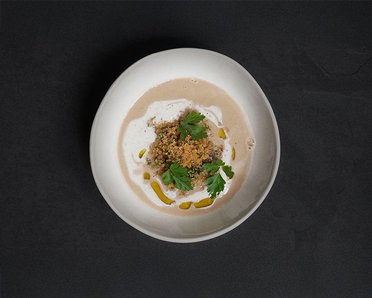 Getrüffelte Maronensuppe mit Rosmarin-Limonen Crumble