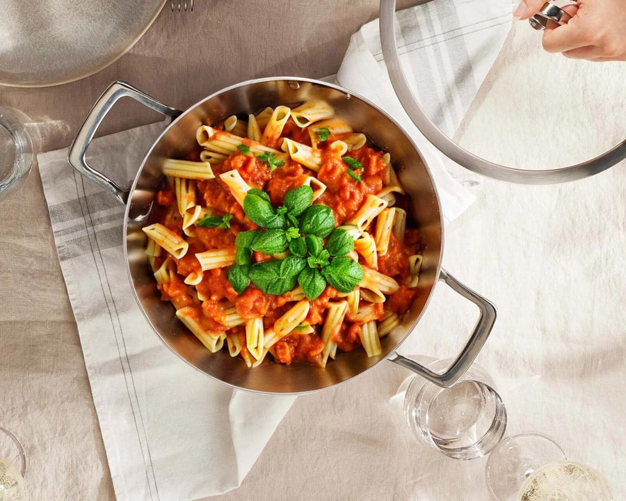 Nudeln mit Tomatensoße