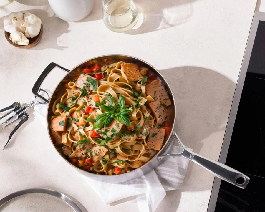 Pasta mit Lachs und Tomaten